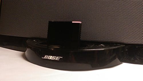 Imagen frontal de Adaptador receptor inalámbrico Bluetooth para altavoz Bose Sounddock serie 1, color negro
