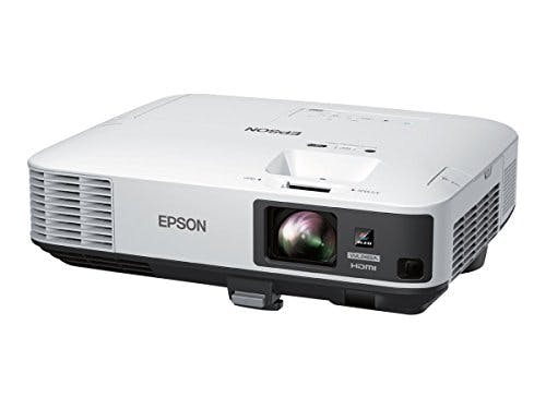 Imagen frontal de Epson PowerLite 2250U Full HD WUXGA Proyector 3LCD, Negro/Blanco