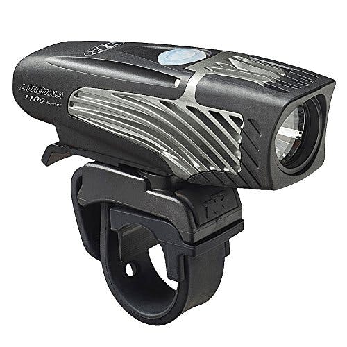 Imagen frontal de NiteRider Lumina 1100 Boost USB Recargable MTB Road Commuter Luz LED para Bicicleta Potente lúmenes Resistente al Agua, luz Frontal LED fácil de Instalar, Seguridad de Ciclismo, Color Negro