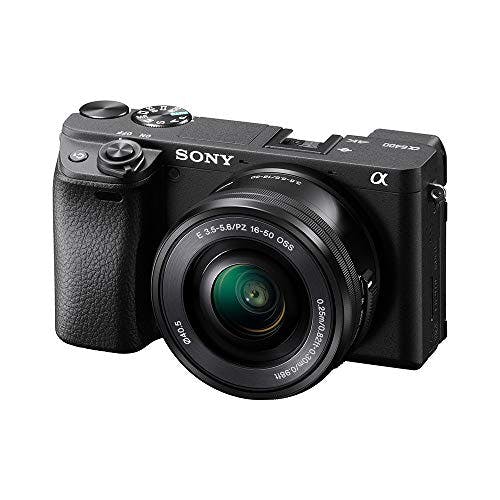 Imagen frontal de Sony ILCE-6400L/BE38 Cámara Montura E, APS-C con Lente Versátil 16-50mm
