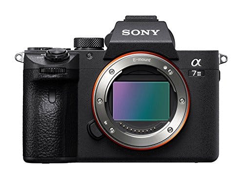 Compara precios Sony Cámara Alpha α7M3 con sensor de imagen Full-Frame 35mm y 24.2 MP. Sensor CMOS Exmor R™